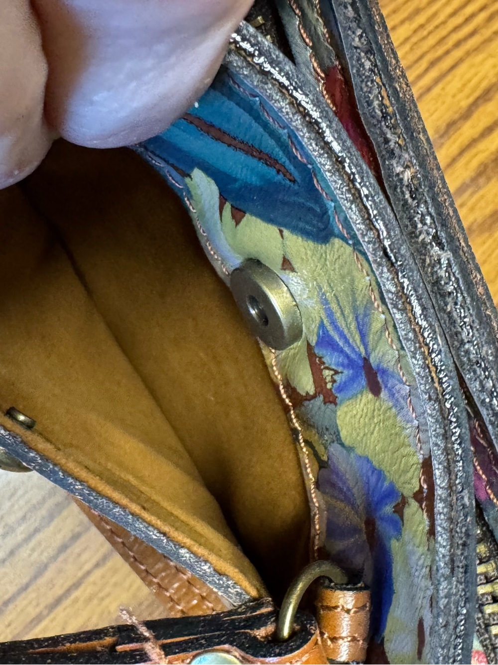 EUC Patricia Nash Marinella Leather Crossbody Bag Wristlet  Floral - Picture 6 of 9